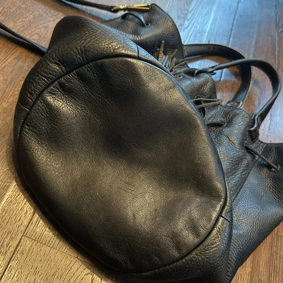 Madewell Austin Leather bucket handbag - Picture 8 of 9